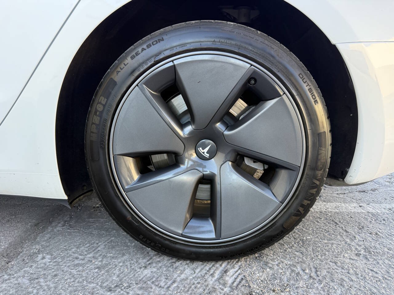 Used 2023 Tesla Model 3 Standard Range RWD image 32