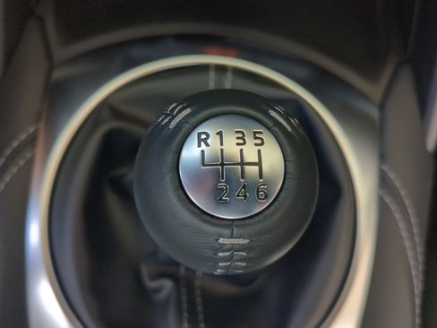 New 2026 MAZDA MX-5 Miata Club w/ Interior Package RWD image 17