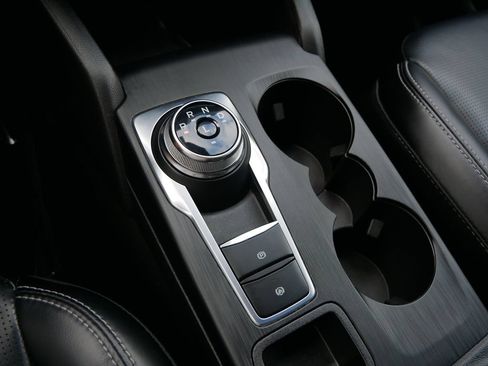 Certified 2024 Ford Escape Platinum AWD/4WD image 25