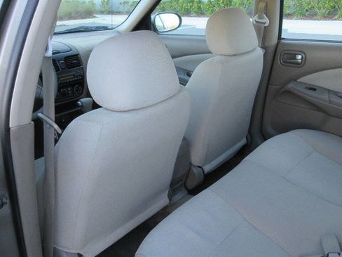 Used 2004 Nissan Sentra S image 14