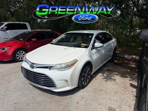 Used 2016 Toyota Avalon XLE FWD image 1