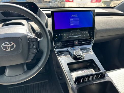 Used 2024 Toyota bZ4X FWD image 19