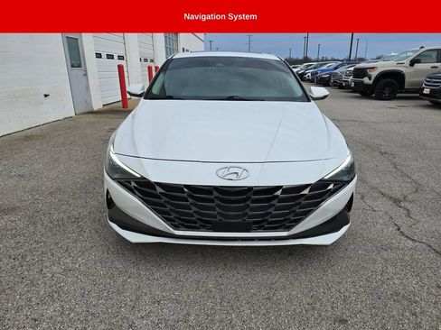 Used 2021 Hyundai Elantra Limited image 1