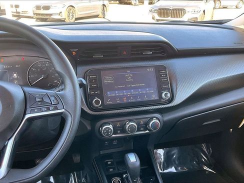 Used 2024 Nissan Kicks SV image 22