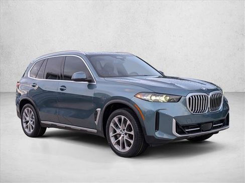 Used 2024 BMW X5 sDrive40i w/ Parking Assistance Package RWD image 3