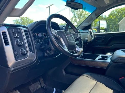 Used 2018 GMC Sierra 3500 SLT AWD/4WD image 2