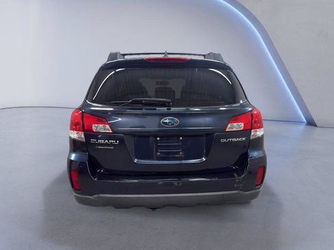 Used 2014 Subaru Outback 2.5i Premium AWD/4WD image 7