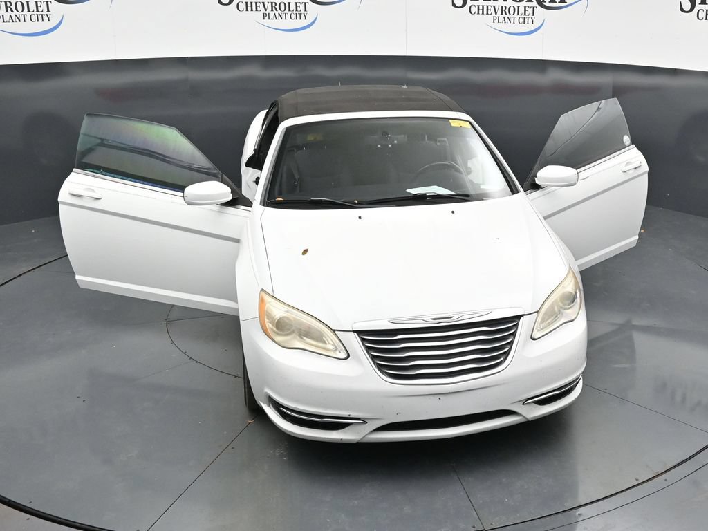 Used 2012 Chrysler 200 Touring FWD image 34