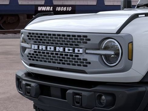 New 2026 Ford Bronco Badlands AWD/4WD image 19