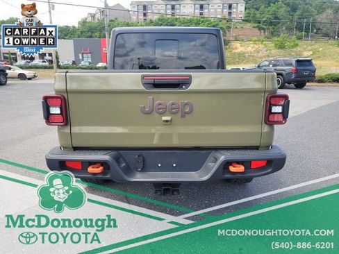 Used 2026 Jeep Gladiator Mojave AWD/4WD image 11