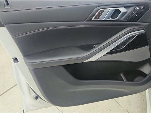 Used 2024 BMW X6 xDrive40i w/ Premium Package image 36