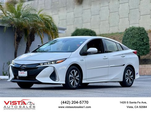 Used 2018 Toyota Prius Prime Premium w/ Carpet Mat Package FWD image 1