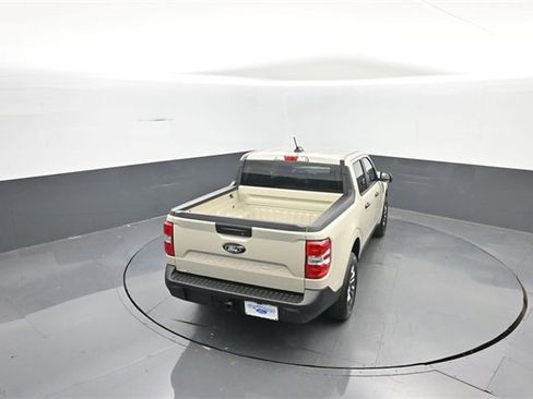 New 2025 Ford Maverick XLT image 27