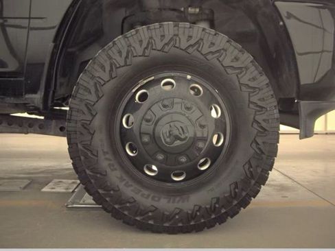 Used 2023 RAM 3500 Laramie w/ Night Edition image 18