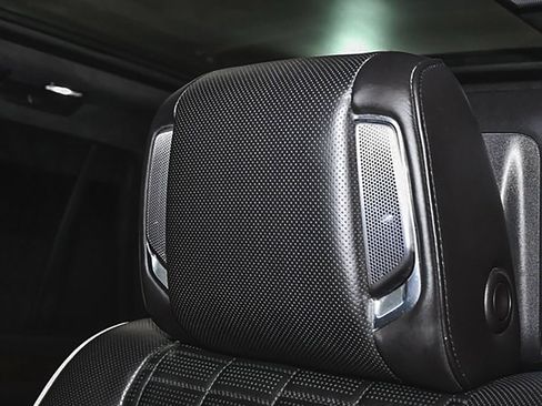 Used 2022 Cadillac Escalade Premium Luxury Platinum image 24