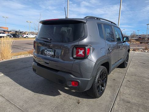Used 2023 Jeep Renegade Altitude w/ Convenience Group I image 10