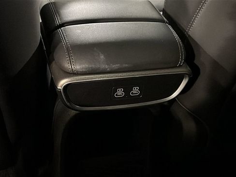 Used 2023 Genesis GV60 Performance AWD/4WD image 31