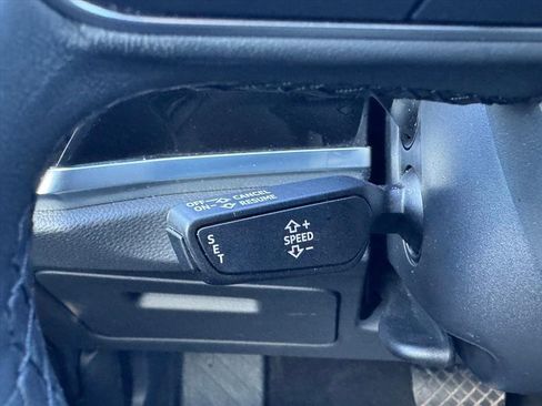 Used 2023 Audi Q3 2.0T Premium image 23