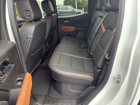 Used 2026 GMC Canyon AT4 w/ AT4 Premium Package AWD/4WD image 19