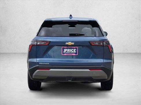 Used 2026 Chevrolet Equinox LT FWD image 7