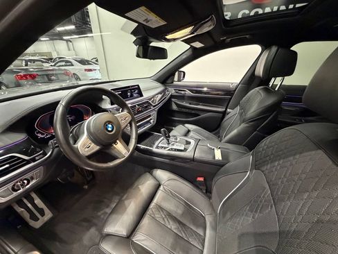 Used 2020 BMW 750i xDrive w/ Luxury Rear Seating Package AWD/4WD image 33
