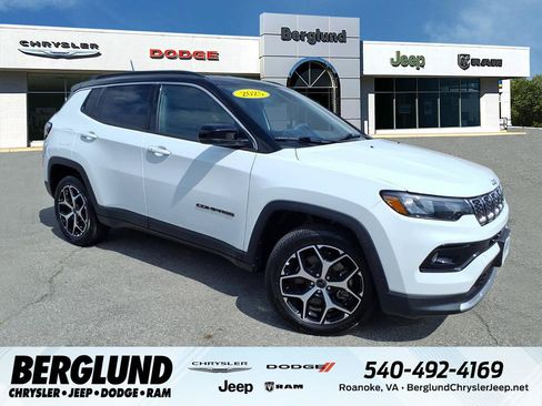 Used 2025 Jeep Compass Limited AWD/4WD image 1