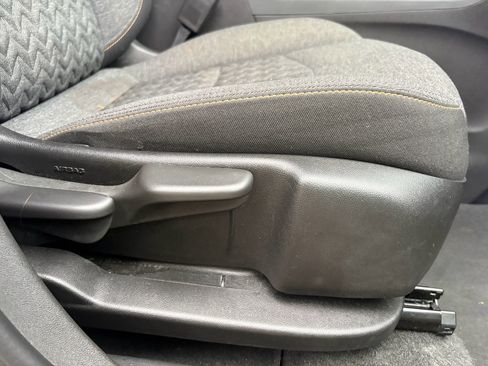 Used 2024 Chevrolet Equinox LT AWD/4WD image 28