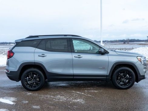 Used 2023 GMC Terrain AT4 image 8
