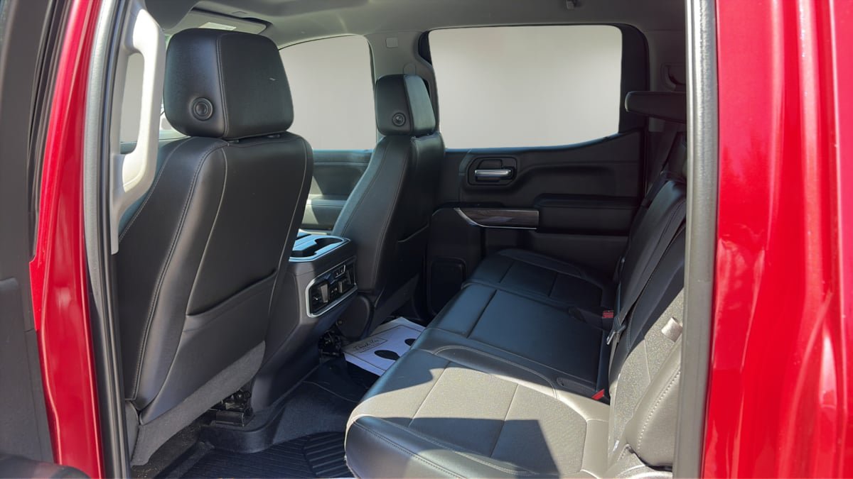 Used 2020 Chevrolet Silverado 1500 LTZ AWD/4WD image 12