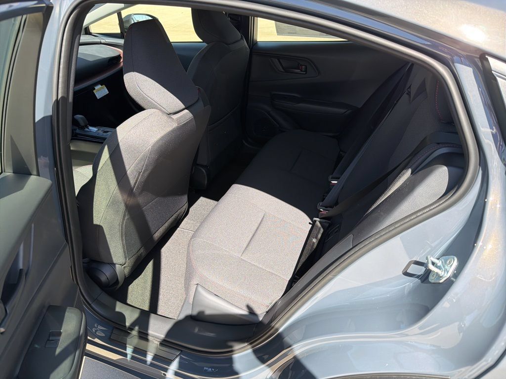 New 2026 Toyota Prius Plug-In Hybrid FWD image 9