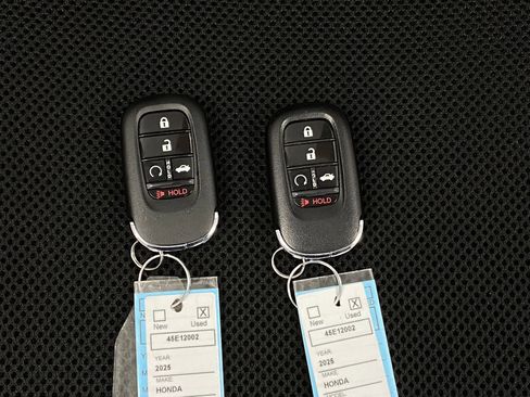 Used 2025 Honda Accord SE image 9