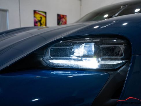 Used 2022 Porsche Taycan 4 Cross Turismo image 34