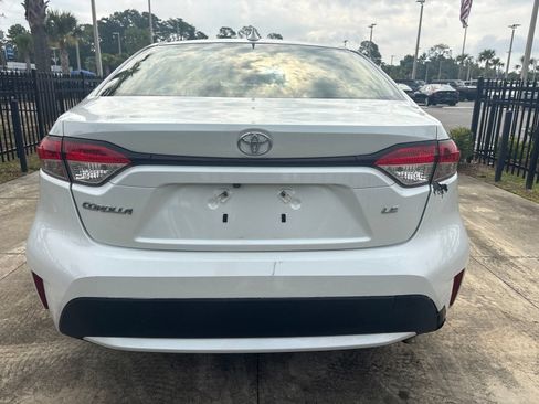 Used 2022 Toyota Corolla LE FWD image 18