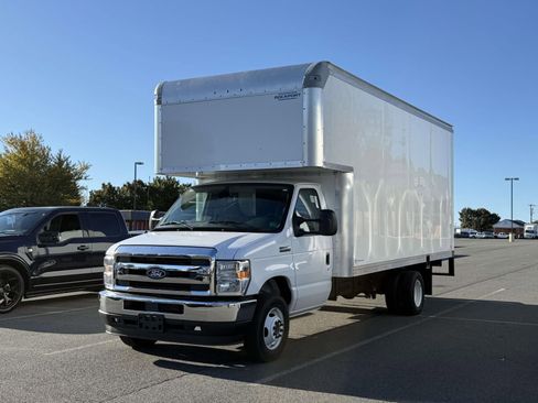 New 2026 Ford E-450 and Econoline 450 Super Duty w/ Power Equipment Group image 5