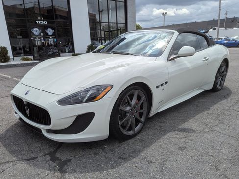 Used 2014 Maserati GranTurismo MC image 2