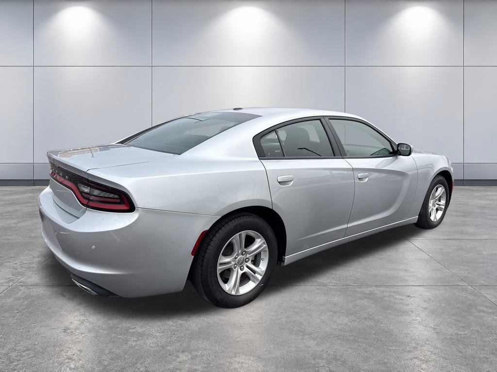 Used 2022 Dodge Charger SXT RWD image 35
