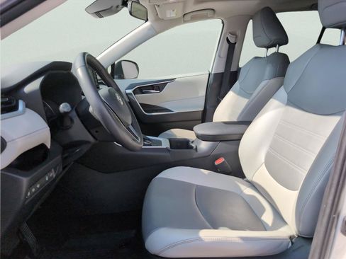 Used 2022 Toyota RAV4 XLE Premium AWD/4WD image 13