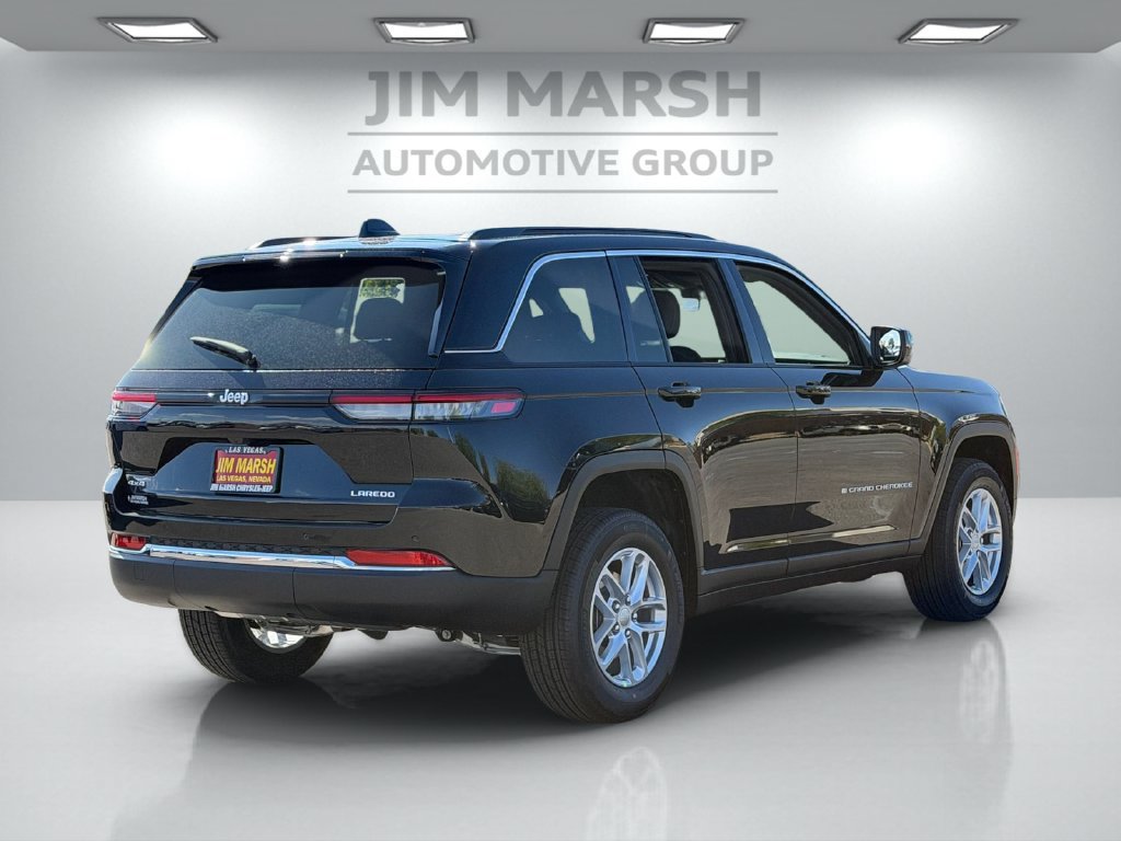 New 2026 Jeep Grand Cherokee Laredo X AWD/4WD image 6