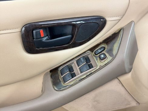 Used 1996 Toyota Avalon XL FWD image 22
