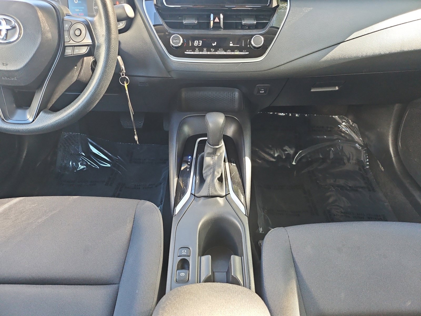 Used 2025 Toyota Corolla LE FWD image 31