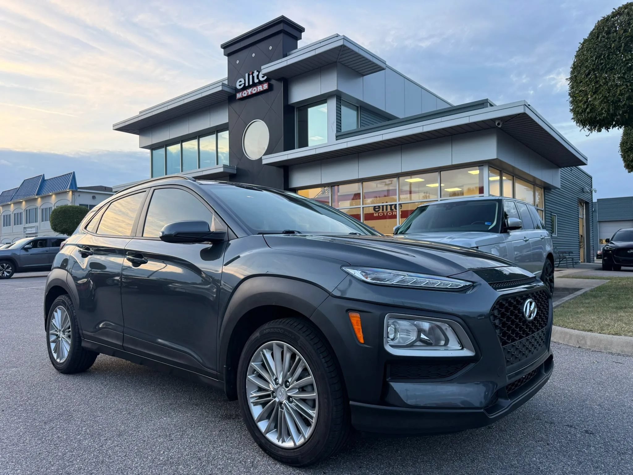 Used 2020 Hyundai Kona SEL FWD image 1