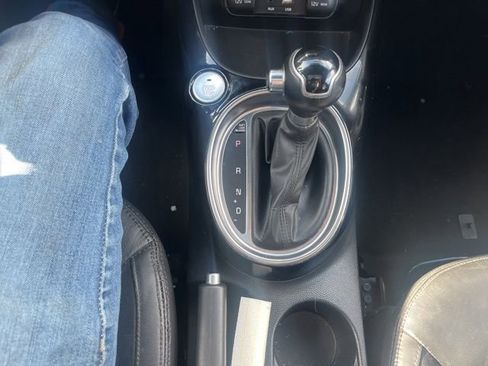 Used 2015 Kia Soul ! w/ Sun & Sound Package image 26