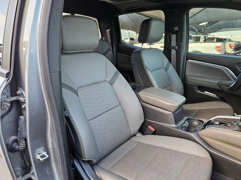 Used 2024 Chevrolet Colorado ZR2 w/ ZR2 Convenience Package III image 19