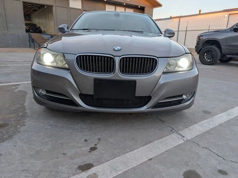 Used 2011 BMW 335i Sedan image 3