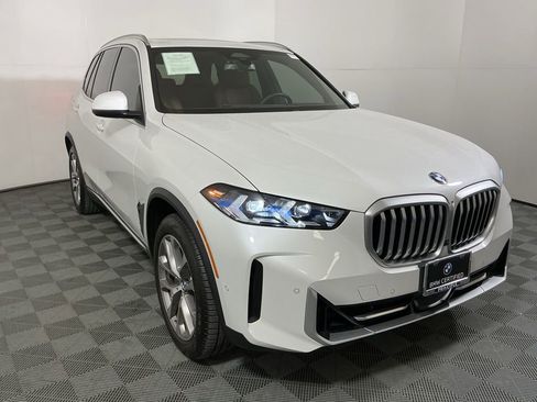 Certified 2024 BMW X5 sDrive40i w/ Premium Package image 4