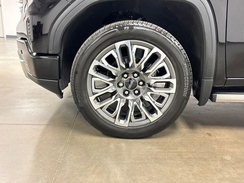 Certified 2026 GMC Sierra 1500 Denali Ultimate image 8