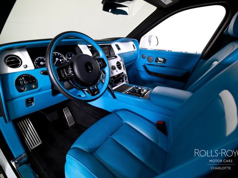Certified 2024 Rolls-Royce Cullinan AWD/4WD image 4