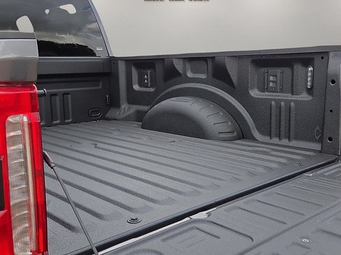 New 2026 Ford F350 XLT w/ XLT Premium Package AWD/4WD image 8