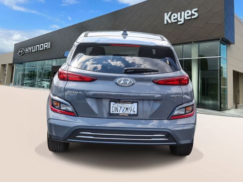 Certified 2023 Hyundai Kona SE FWD image 6