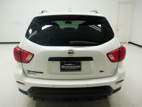 Used 2020 Nissan Pathfinder SL FWD image 5